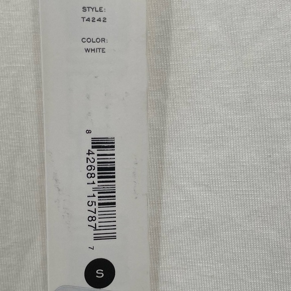 Aqua Knit Lace Trim Camisole Top in White NWT - Picture 4 of 9